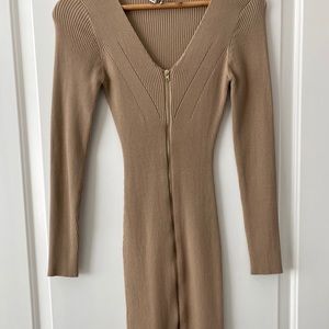 SOLD✨Nude Long Sleeve Dress
